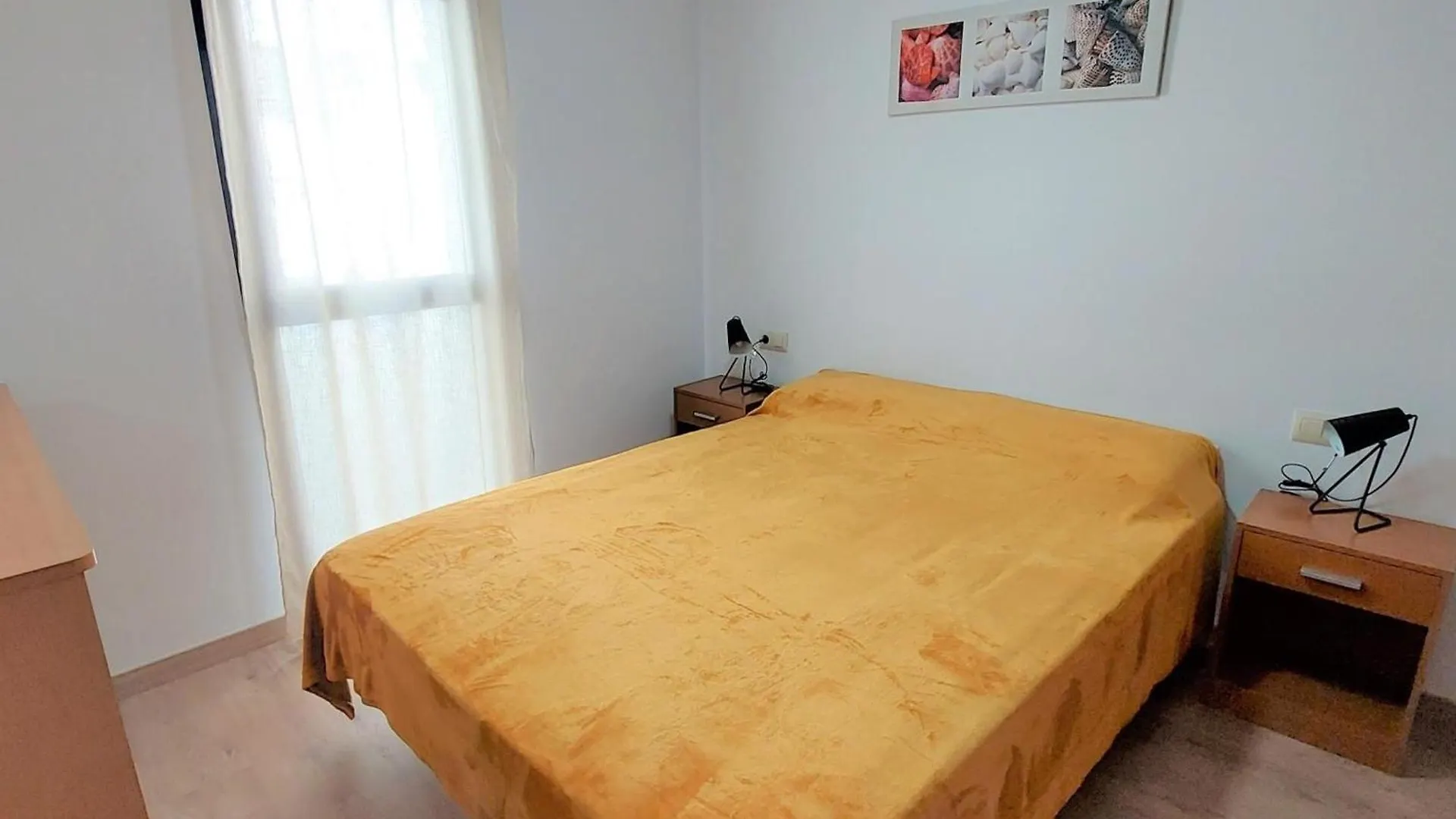 Apartamento En Llanca: 2 Habitaciones, Terraza, Frente A La Playa Del Port, ¡Mascotas Bienvenidas! - Es-170-78 公寓 兰卡